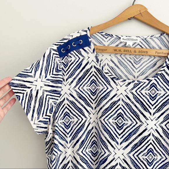 Northern Reflections Blue and White T-Shirt Size XL Petite - Picture 2 of 5